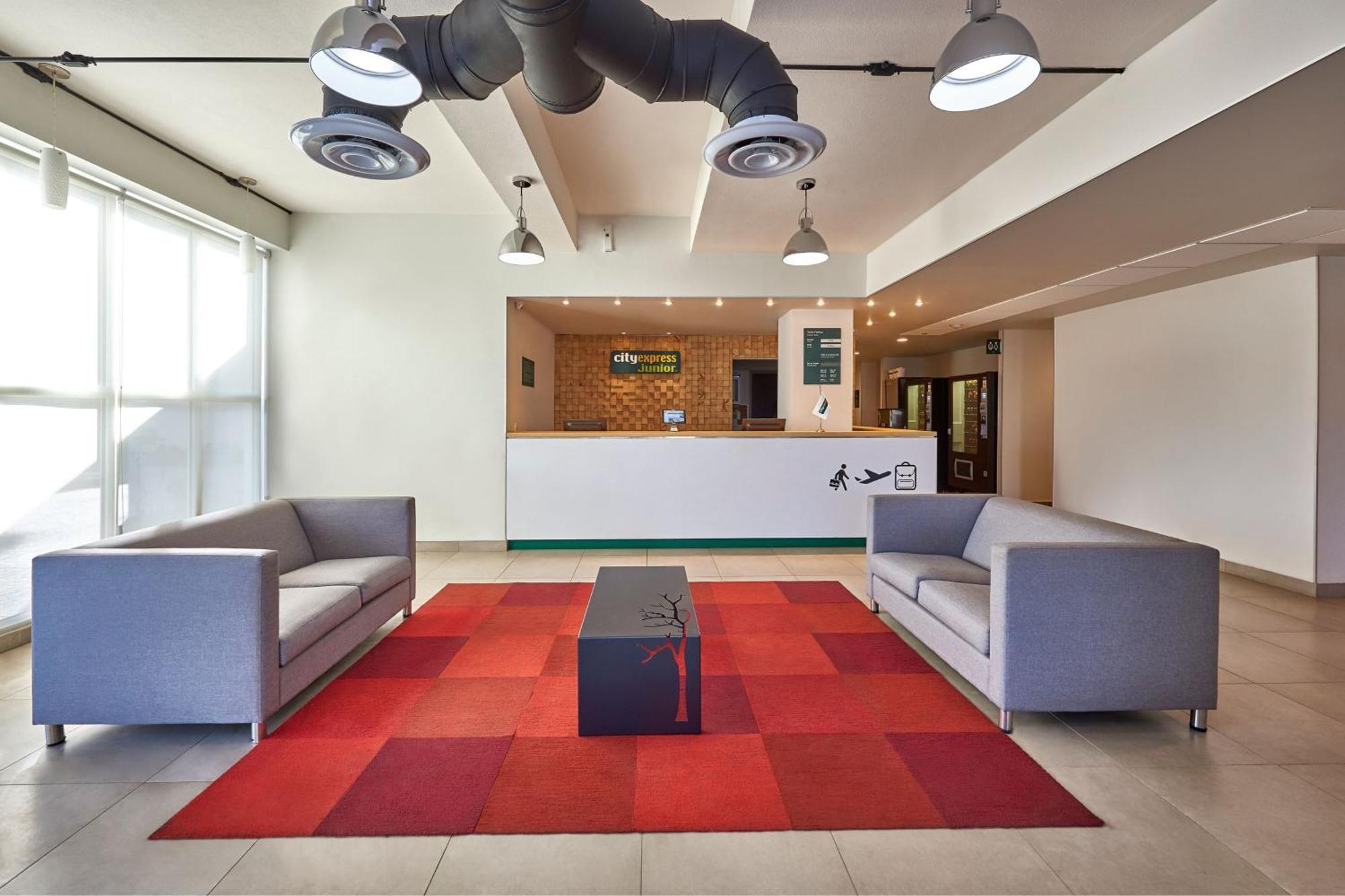 City Express Junior By Marriott Toluca Zona Industrial Exterior foto
