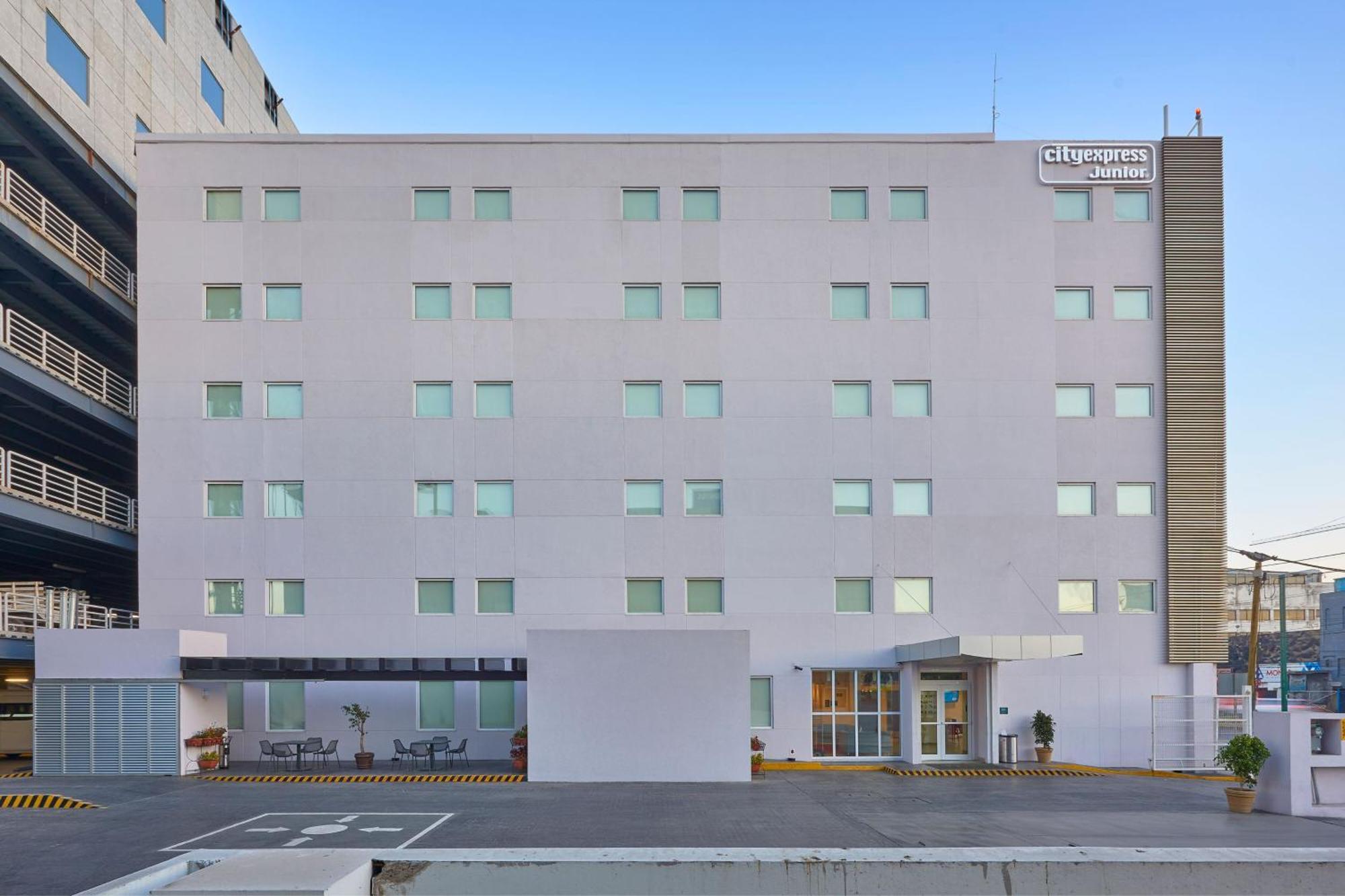 City Express Junior By Marriott Toluca Zona Industrial Exterior foto