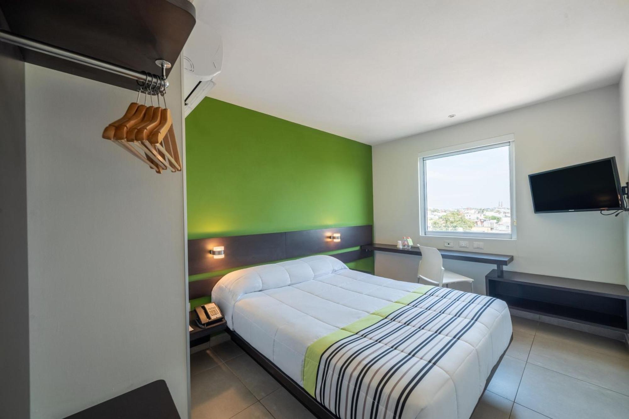 City Express Junior By Marriott Toluca Zona Industrial Exterior foto