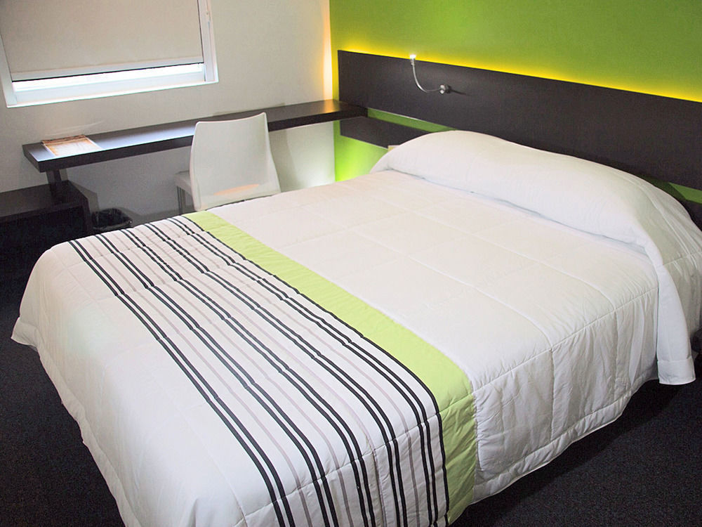 City Express Junior By Marriott Toluca Zona Industrial Exterior foto